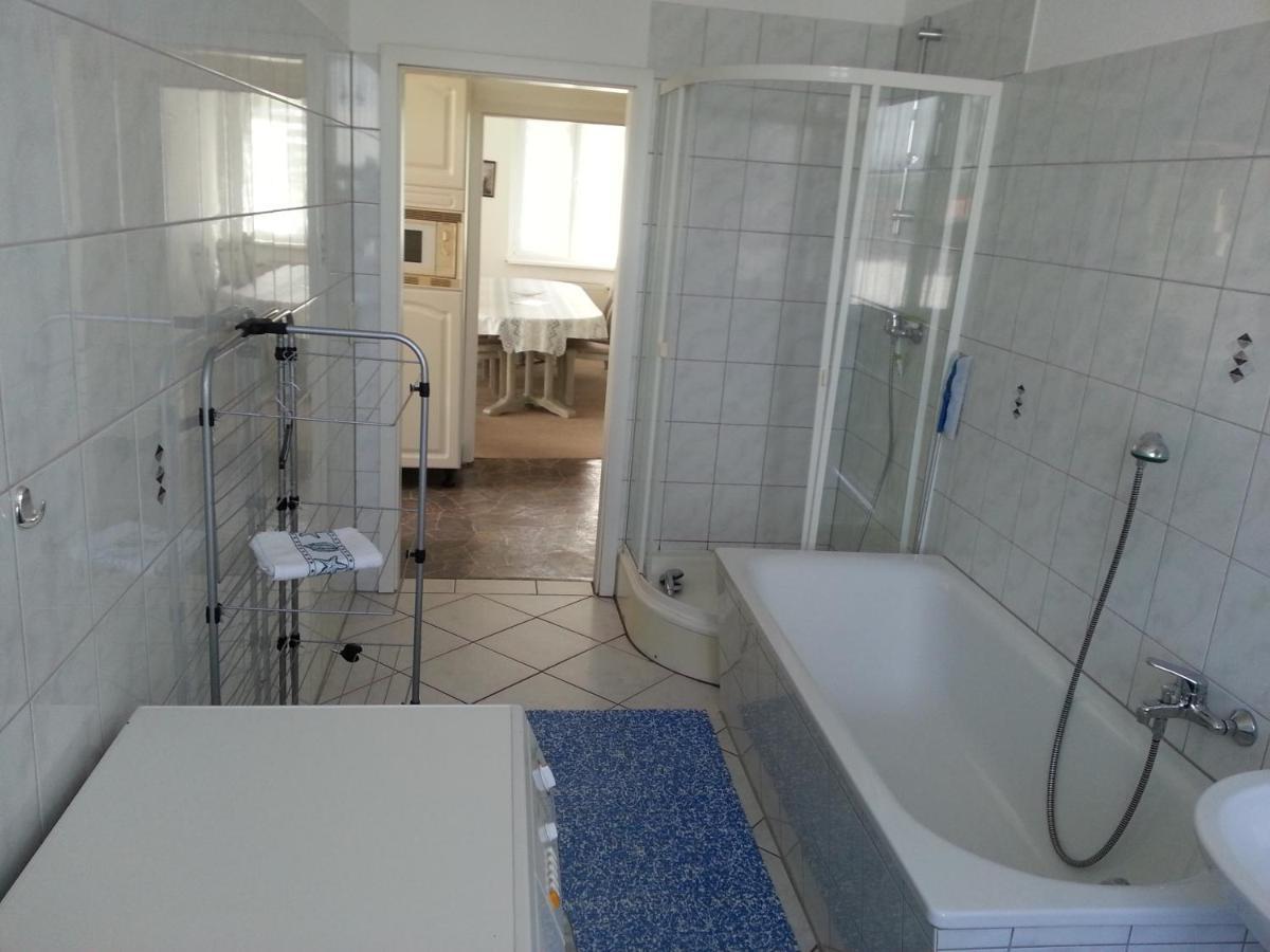 Grosse Wohnung Nossentiner Huette Buitenkant foto