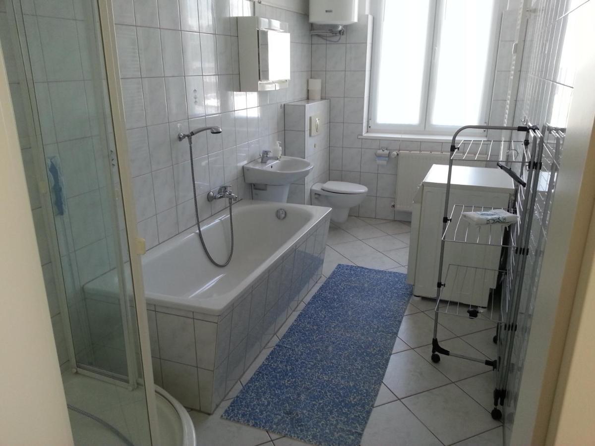 Grosse Wohnung Nossentiner Huette Buitenkant foto