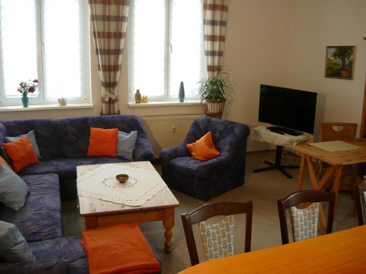 Grosse Wohnung Nossentiner Huette Buitenkant foto